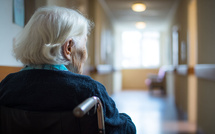 Plan grand âge : ce report qui laisse des millions de seniors sans réponse