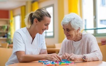 EHPAD Alzheimer : UPG, PASA, UHR, le guide des unités spécialisées en 2026