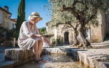 Canicule 2025 : le rapport que la France a enterré révèle un bilan accablant pour les plus de 75 ans