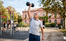 Musculation après 60 ans : Harvard révèle que ce ne sont pas vos muscles qui en profitent le plus