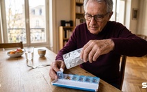 Premier essai chez des 70 ans au cœur sain : vos comprimés de statines réduisent le risque cardiovasculaire, et votre médecin tient un chiffre